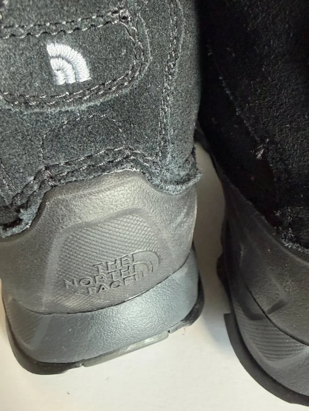 The North Face Snowfuse Boot Black Heatseeker Waterproof Men's Size 7.5 NWOT